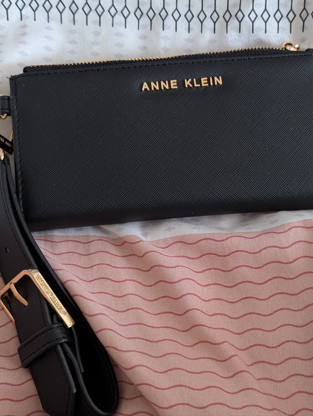 Anne Klein Wallet With Wristlet